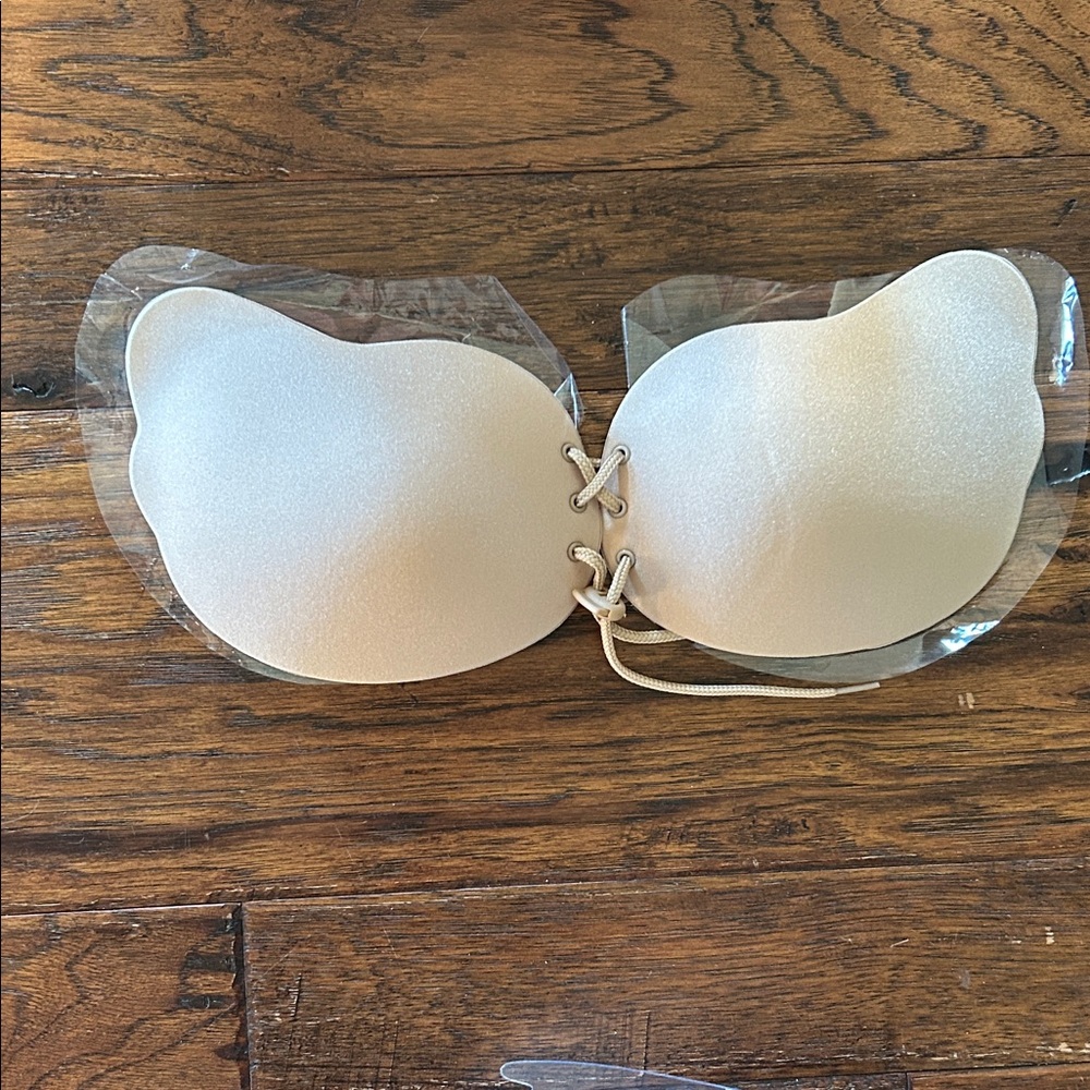 StickeeBra in Nude